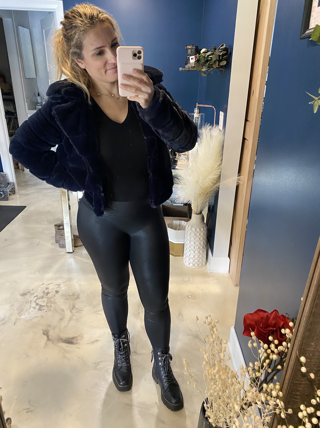 how to style leggings in winter
