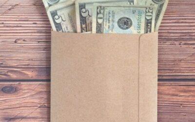 25+ Tips for Saving Money on Christmas