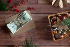 Tips to Save for Debt-Free Christmas