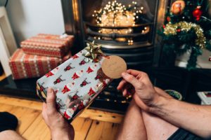 10 must-know Life-Changing Christmas Shopping Hacks