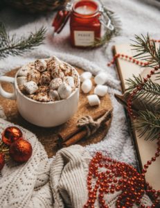 15 Effortless Ways to plan a Fun and Frugal Christmas on a Budget