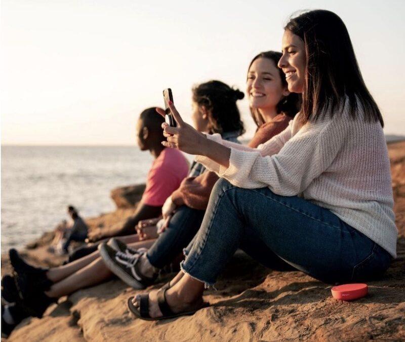 Stay Connected Anywhere with Solis WiFi Puck: Perfect for Seniors, Travelers, and Digital Nomads!