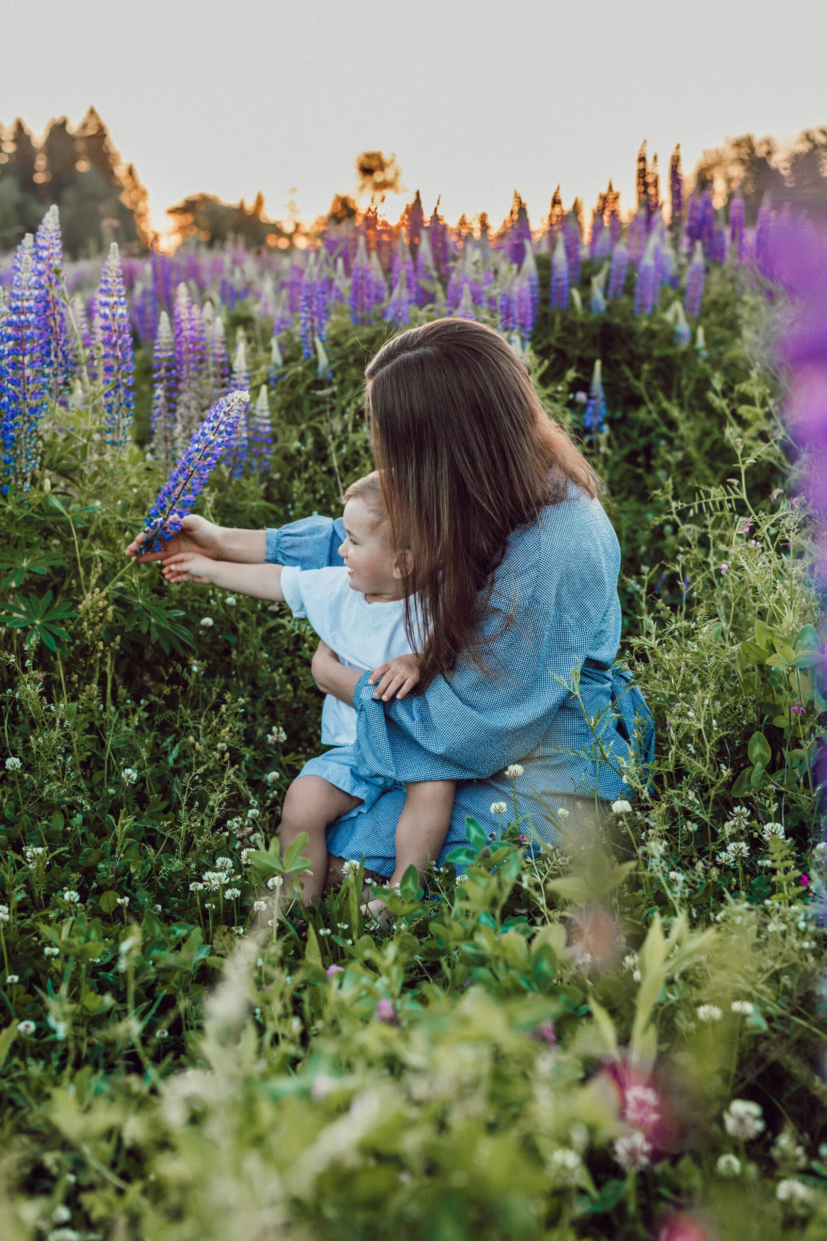 What To Do When You’re Feeling Overwhelmed As A Mom: Tips for Finding Balance and Support